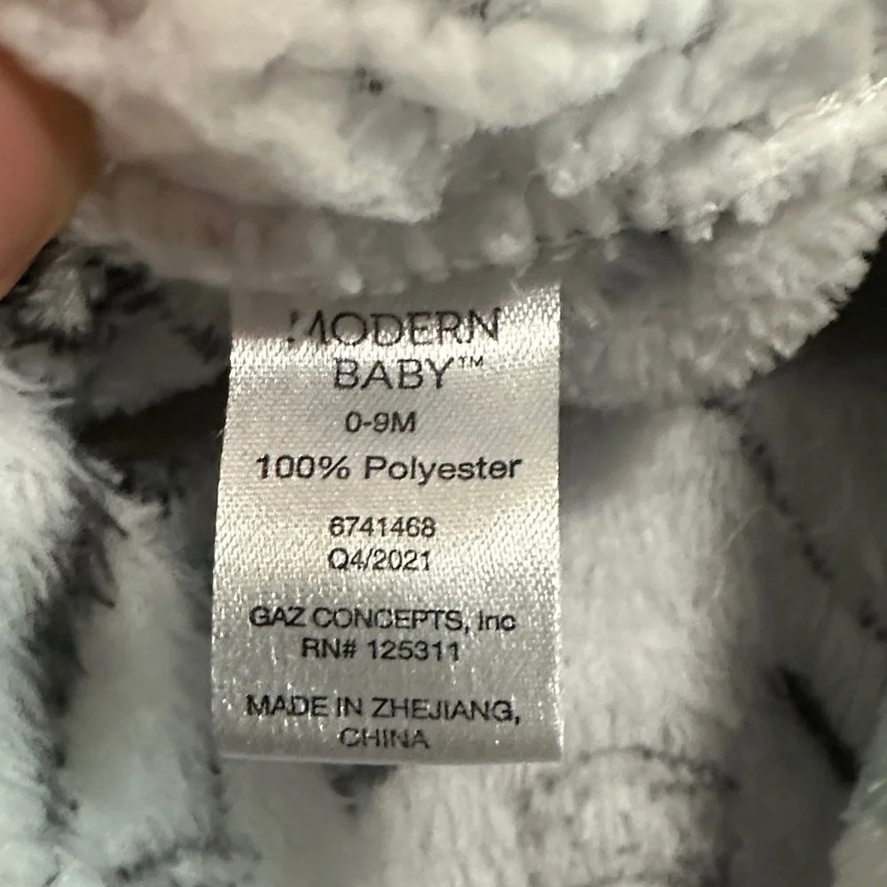 Cozy Golf-Themed Kids Robe - White